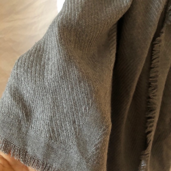 Scarf - Picture 2 of 3